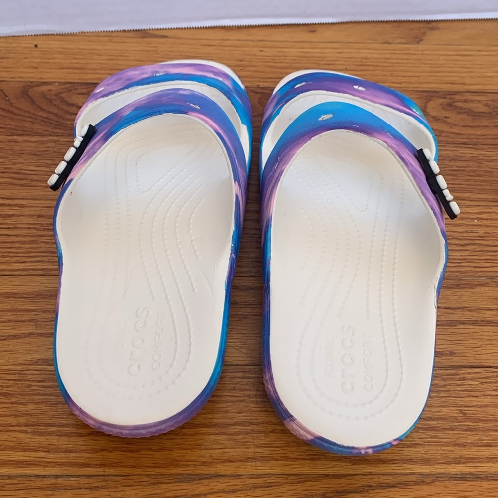Crocs Classic Out Of This World Sandals Women’s 11 Blue and purple tie dye EUC - Picture 7 of 10